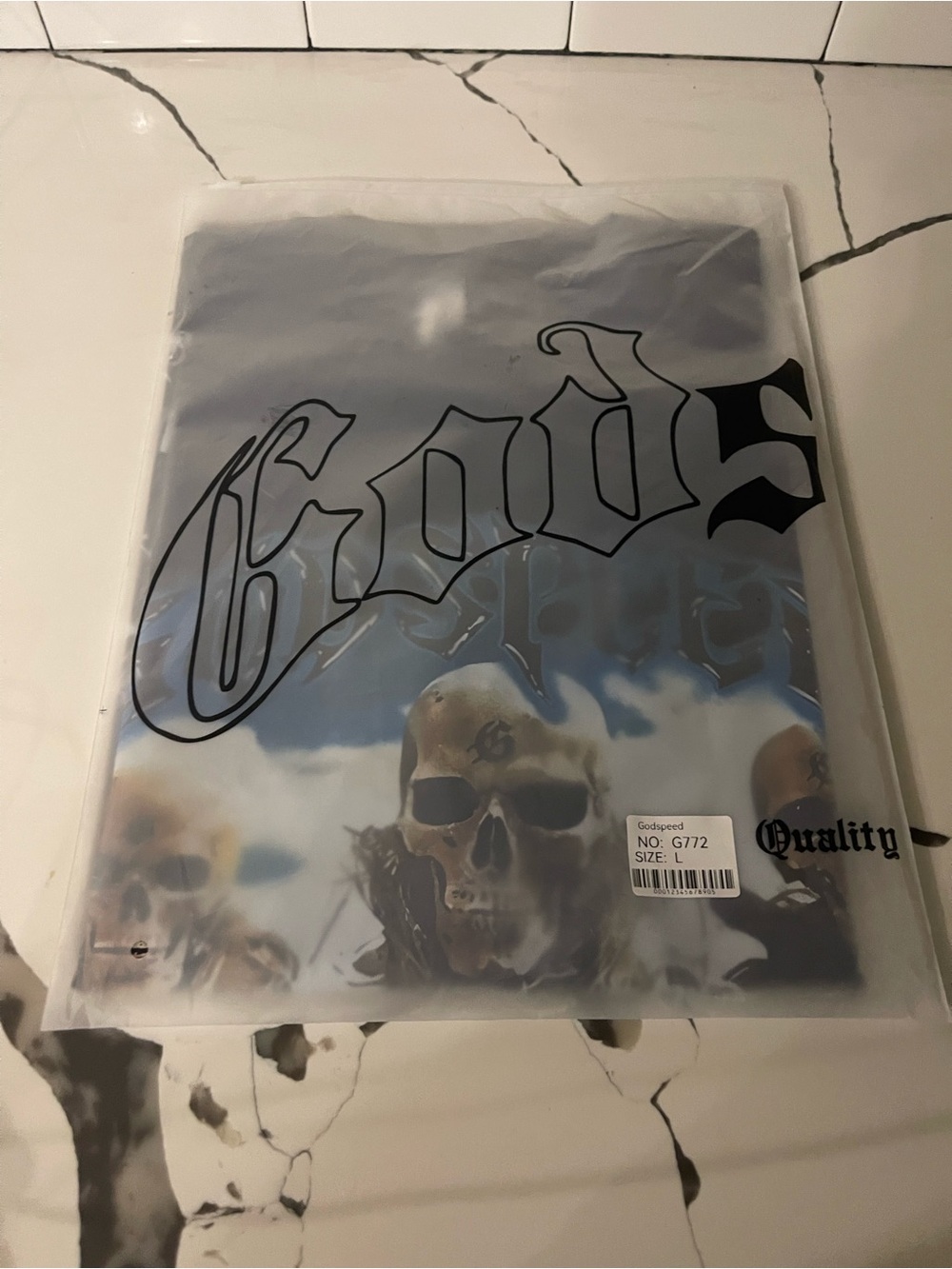 Mens Graphic Design Tee Size L. - Picture 3 of 6